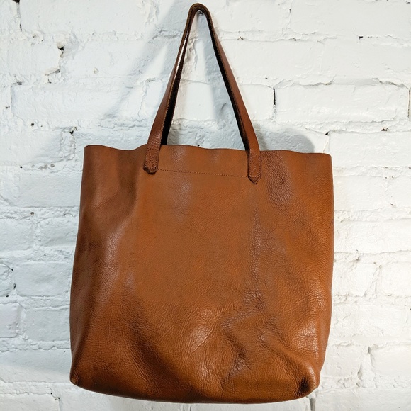 Madewell Handbags - Madewell Transport Tote in Color English Saddle